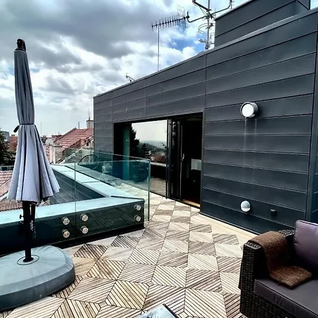 Apartman Se Saunou A Terasou S Vyhledem Na Brno Zewnętrze zdjęcie
